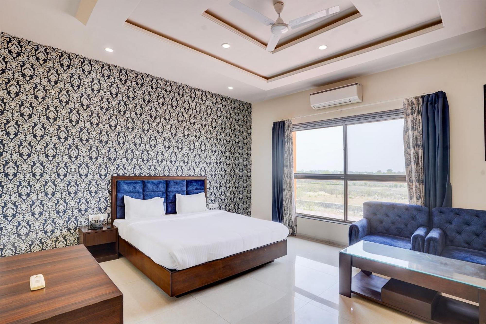 Hotel Amrit Manthan Chittorgarh Dış mekan fotoğraf